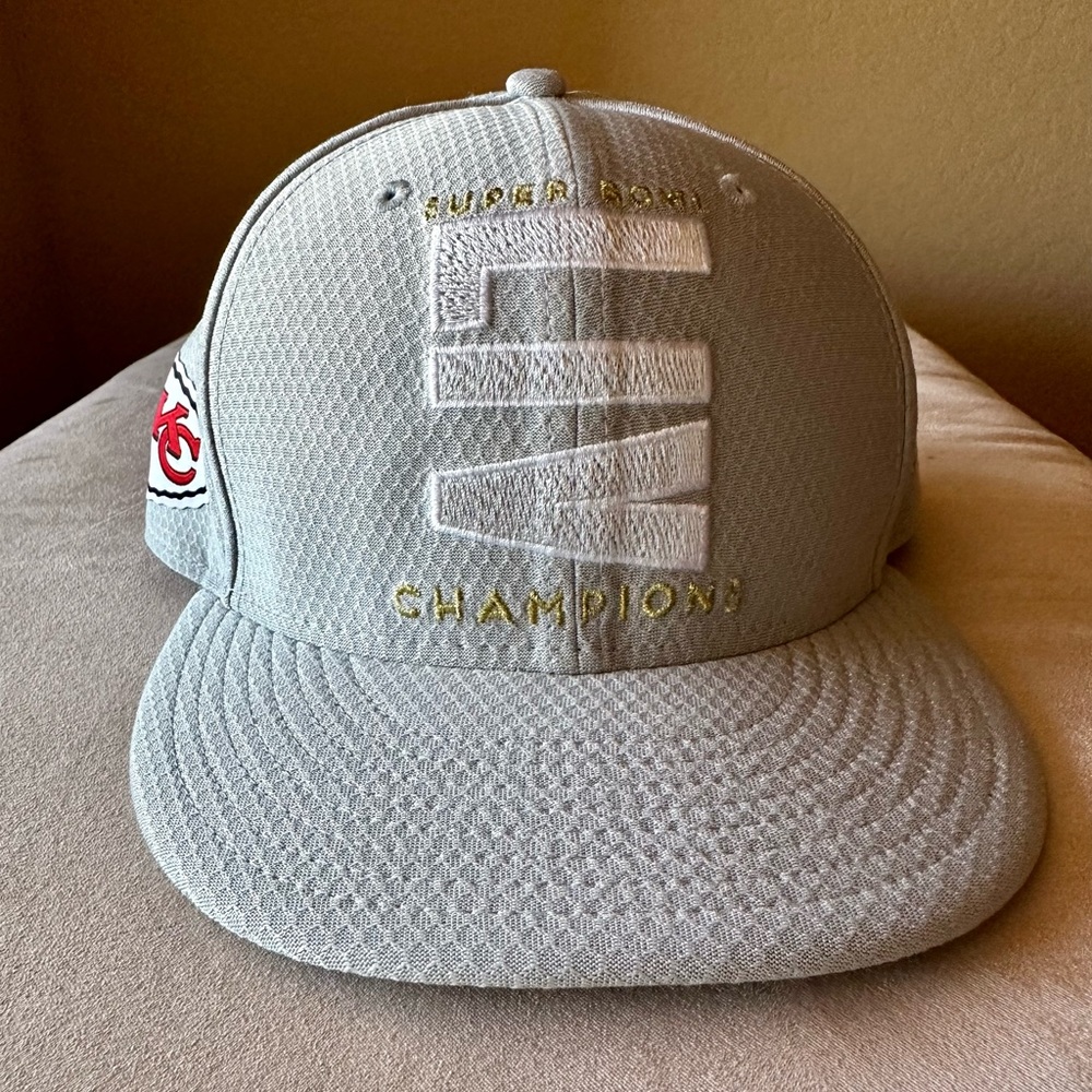 New Era “Kansas City Chiefs” Super Bowl LIV Champions Cap SnapBack CLEAN